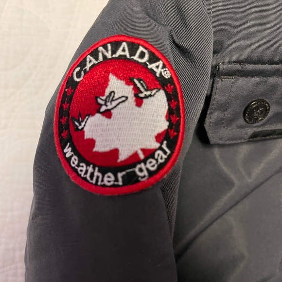 Canada Goose Weather Gear jacket kids size 5/6 - Picture 1 of 6